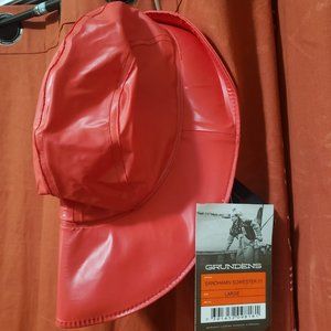 Large red SANDHAMN SOWESTER 21 FISHING HAT
